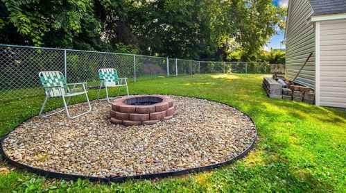 214 Sheridan Ave, New Castle PA  16105-2561 exterior