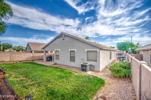 4057 Summer Ct, Gilbert AZ  85297-6602 exterior