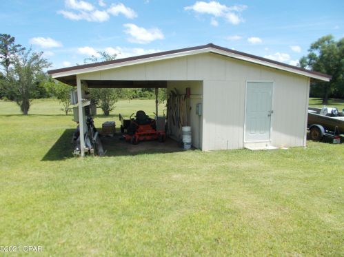 4883 Davis Dr, Marianna FL  32446-6343 exterior