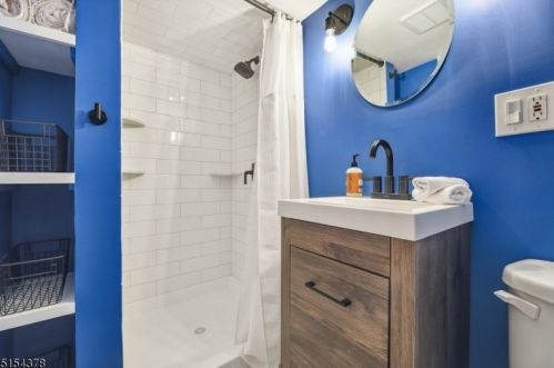 6 Claremont Pl, Bloomfield NJ 07003-3017 exterior