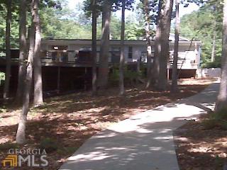 220 Bailey Cir, Townville, SC 29689-3903