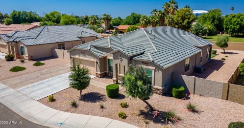 9244 Denton Ln, Glendale, AZ 85305