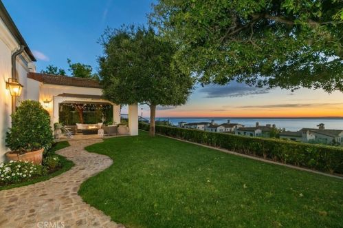 8 Rockshore Blf, Newport Beach CA  92657-2131 exterior