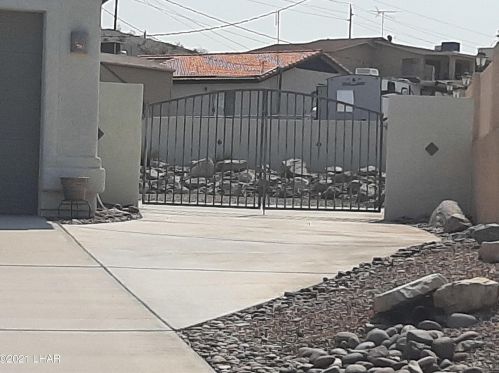 3056 Mirage Dr, Lake Havasu City, AZ 86404-1532