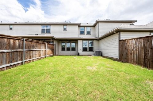 429 High Tech Dr, Georgetown TX  78626 exterior