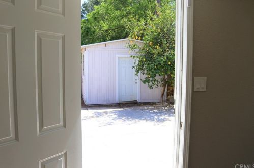 327 Erwin St, Rialto CA  92376-6018 exterior