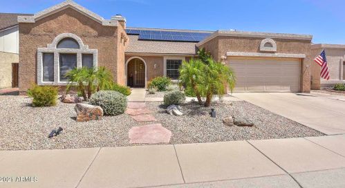 4208 Cielo Grande, Glendale AZ  85310-4093 exterior