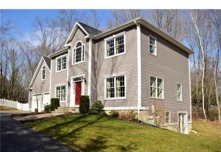 127 Jones Hollow Rd, East Hampton, CT 06447-1144