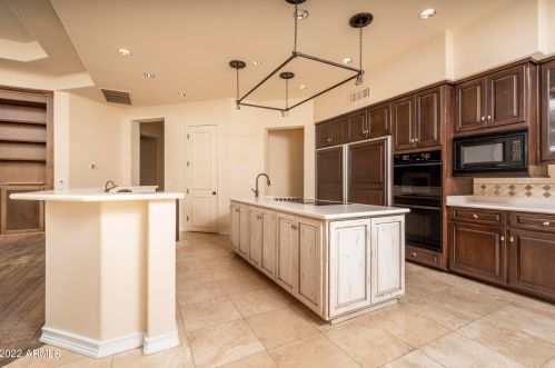 7032 Morten Ave, Scottsdale, AZ 85253-4800