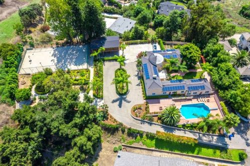 2646 Buenos Aires Dr, Covina CA  91724-3916 exterior