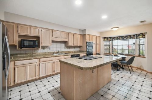 2590 Sykes Creek Dr, Merritt Island FL  32953-2912 exterior