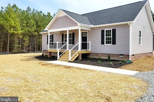 260 Fallin Town Rd, Foneswood VA  22572-3321 exterior