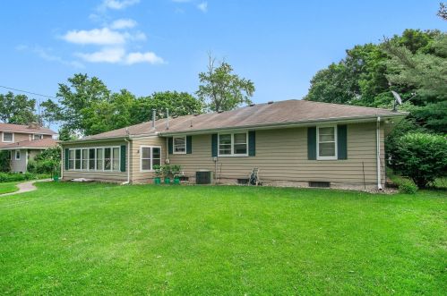 54771 Fir Rd, Mishawaka IN  46545-1713 exterior