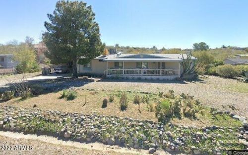 19101 Mesquite Dr, Black Canyon City, AZ 85324-8815