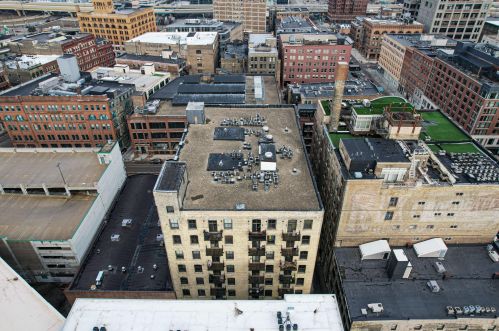 239 Chicago St, Milwaukee WI  53202-5705 exterior