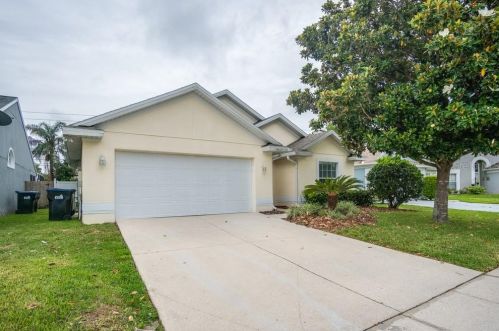 10614 Cherry Oak Cir, Orlando, FL 32817-3845