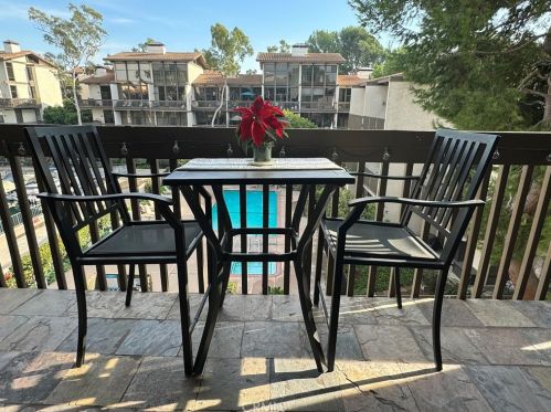 6316 Marina Pacifica Dr, Long Beach, CA 90803-3811