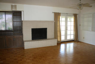 4623 Earll Dr, Phoenix AZ  85031-3711 exterior