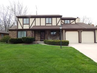 2338 Cedarwood Dr, Maumee, OH 43537-1041