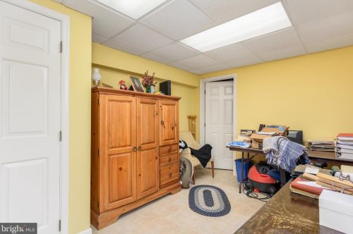 6529 Baywood Dr, Harrisburg PA 17111-6894 exterior