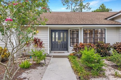 2259 Queens Way, Naples, FL 34112-5425