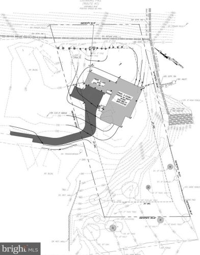 11703 Sugarland Rd, Herndon VA  20170-2303 exterior