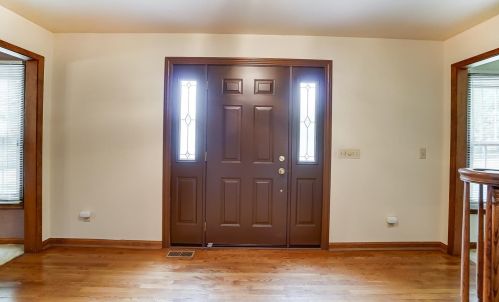 3832 Chimney Hill Dr, Cincinnati, OH 45241-3807