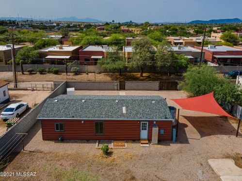 842 21st St, Tucson AZ  85745-3034 exterior