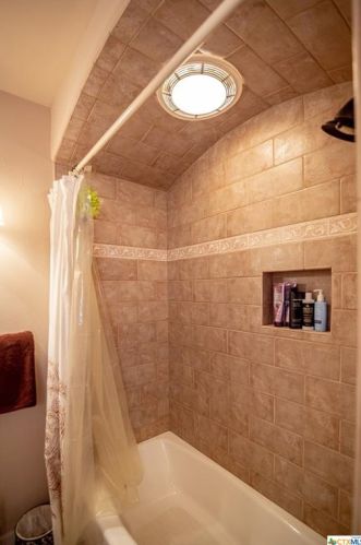 6 Cotswold Ln, Victoria TX  77904-1680 exterior