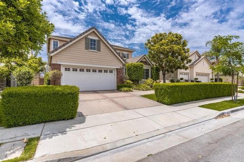 4032 Grandview Dr, Brea, CA 92823-1068