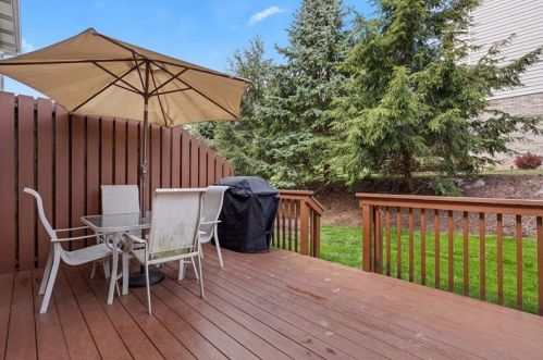 207 Pappan Dr, Imperial PA  15126-1177 exterior