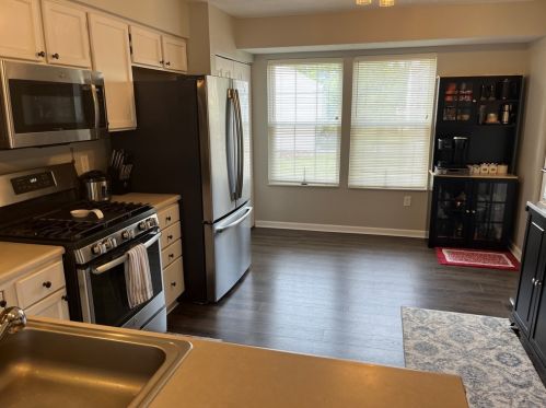 219 Manor View Dr, Manor PA  15665-9731 exterior