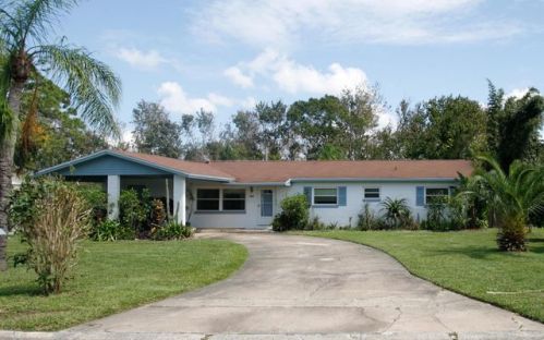 755 Hillcrest Ave, Titusville, FL 32796-3713