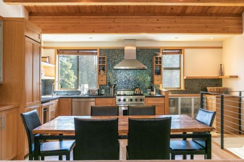 3066 Silver Strike, Truckee CA  96161-4208 exterior