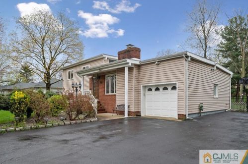 12 Milton Ave, East Brunswick, NJ 08816-1228