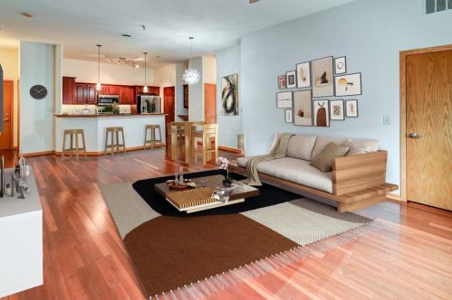 8201 Mayo Dr, Madison, WI 53719-4337