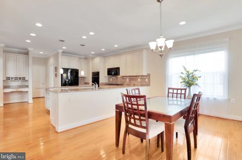 315 Lewis Washington Dr, Charles Town WV  25414-5666 exterior