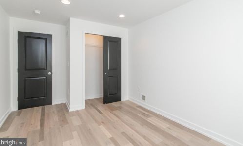 1319 Mckean St, Philadelphia PA  19148-2219 exterior