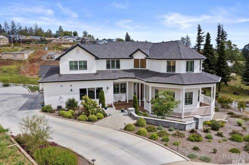 3736 Woodbourne Pl, Santa Rosa CA  95403-0941 exterior