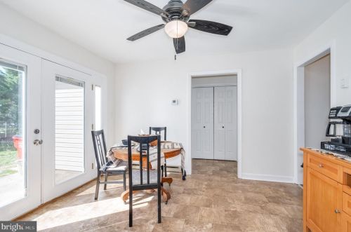 49 Bradford Ct, Charles Town WV  25414-4208 exterior