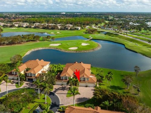 8633 Champions Pt, Naples, FL 34113-3073