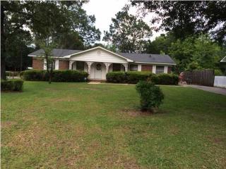 1954 Colonial Oaks Dr, Mobile, AL 36618-2459
