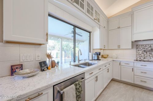 1712 Tulsa St, Chandler AZ  85225-8228 exterior