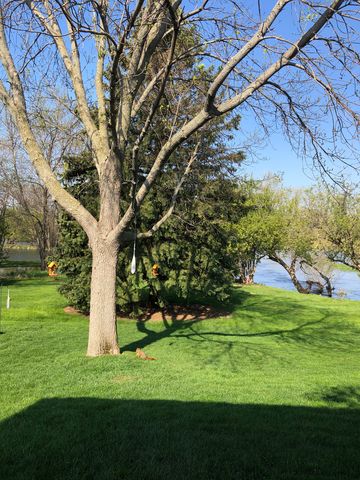 1515 Country Club Ln, Spencer, IA 51301-2648