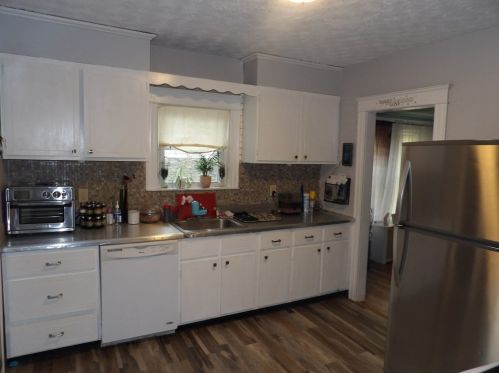 22 Carlisle St, Worcester MA  01602-3324 exterior