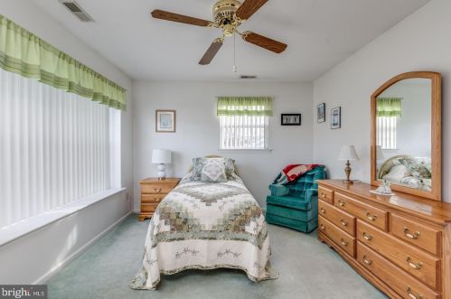 6702 Normandy Dr, Mount Laurel NJ  08054-5993 exterior