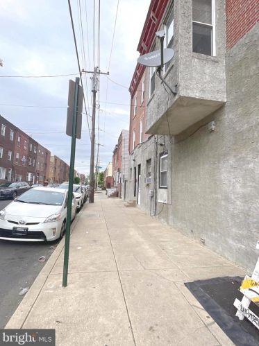 941 Mckean St, Philadelphia PA 19145-3034 exterior