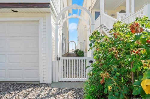 23 Point Beach Dr, Milford, CT 06460-7642