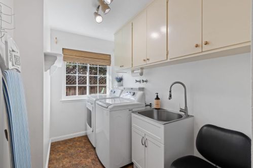 831 Mohican Way, Redwood City CA  94062-3416 exterior