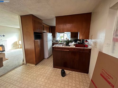 2625 Poplarwood Way, San Jose, CA 95132-1039